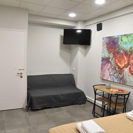 Apartamento Ianos Β Panormou By Superhost Hub Atenas Exterior foto